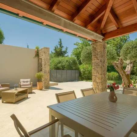 Olive Garden House Гастури